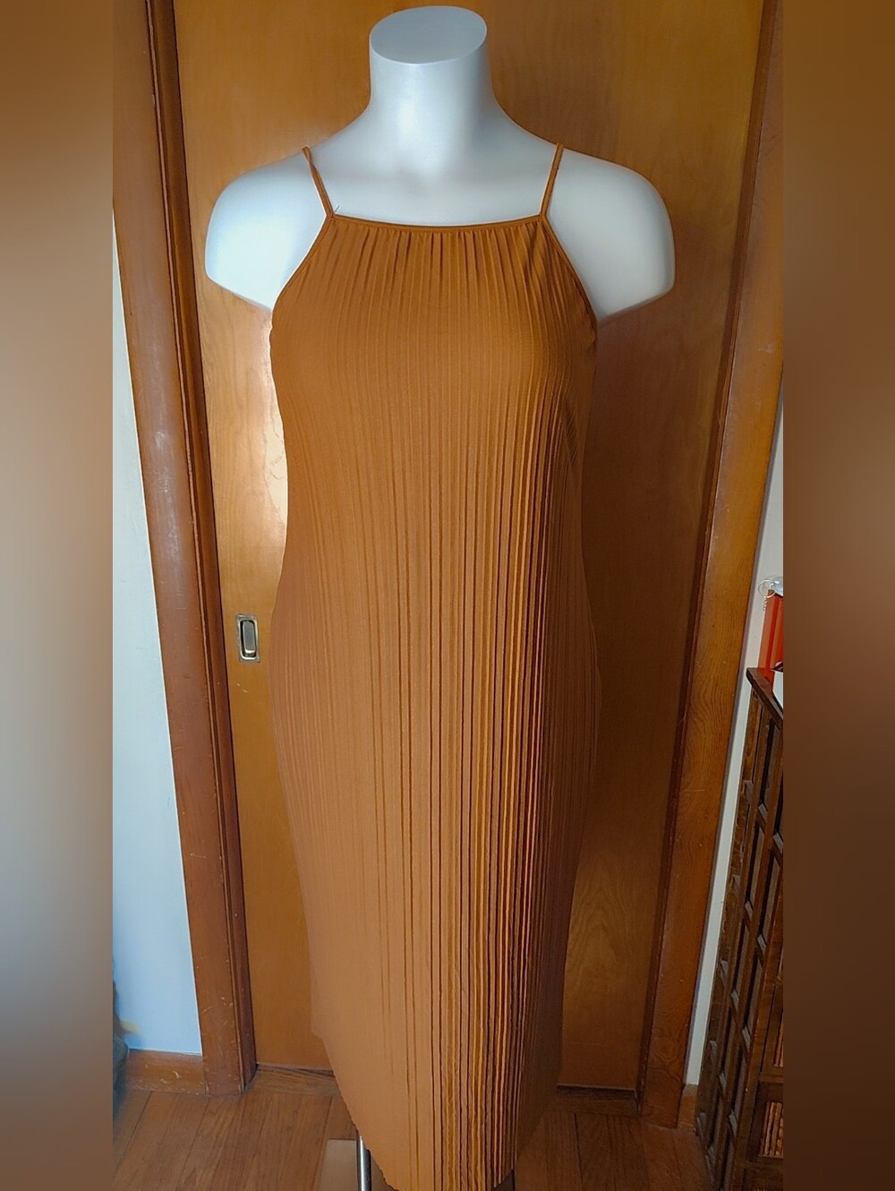 𝐀 𝐍𝐄𝐖 𝐃𝐀𝐘 𝐂𝐀𝐑𝐀𝐌𝐄𝐋 Slip Dress